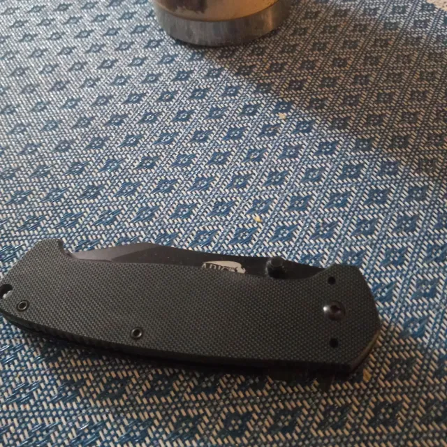I carry this knife everyday it replaced a camillas that I...