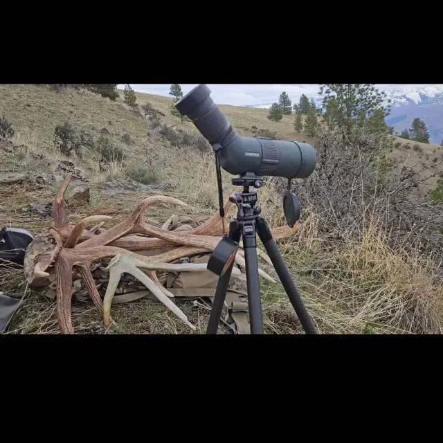 I purchased the Razor HD 13-39×56 (angled) spotting scope...